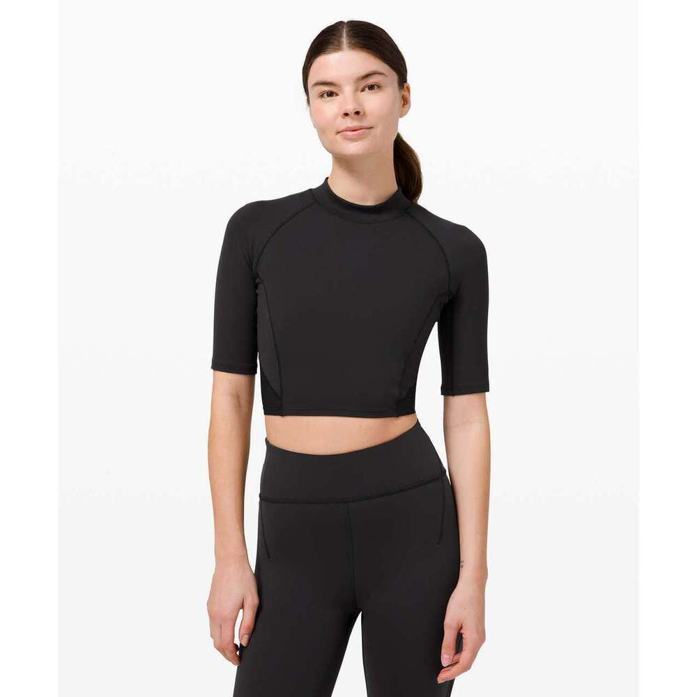 Lululemon Everlux and Mesh Cropped Short Sleeve, Black, Size 6